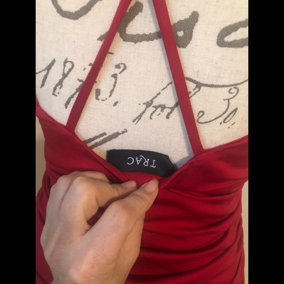 The Red Dress - Picture 6 of 6